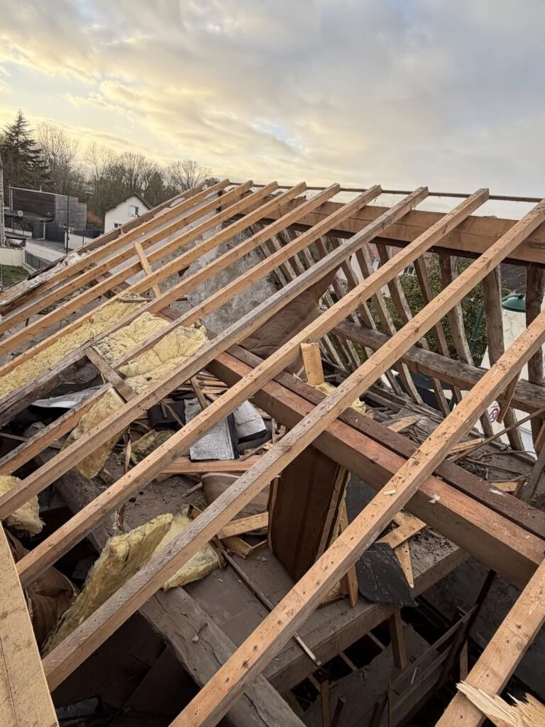 Rénovation complète d’une toiture en tuiles
