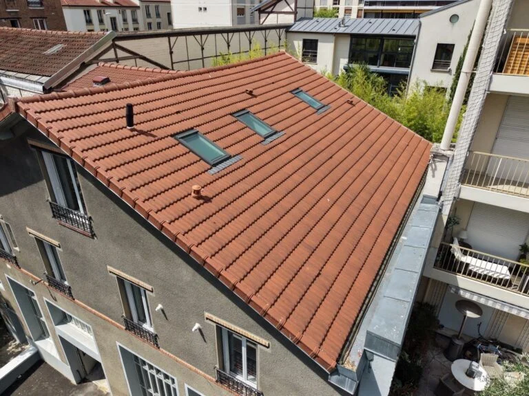 Rénovation complète d’une toiture en tuiles